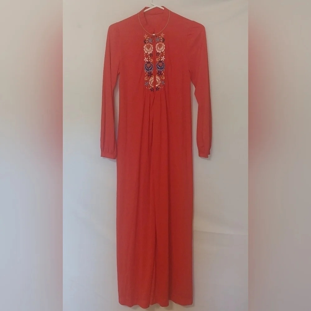Vintage Red Embroidered Long Robe